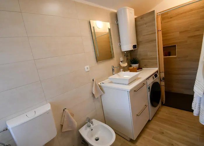 公寓 Piramida Kras *