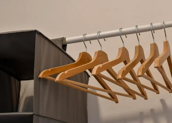 Piramida Kras 公寓